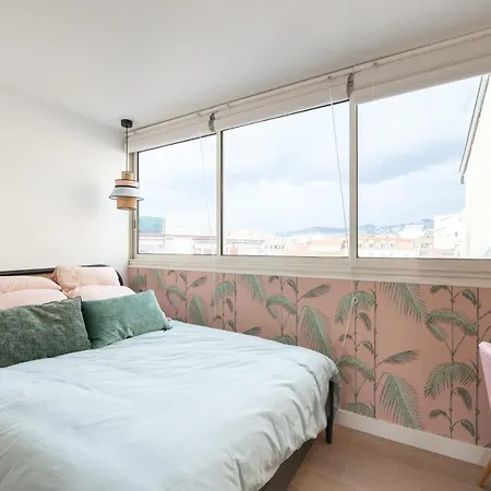 Beautiful Flat With Terrace - Carre D'or *
