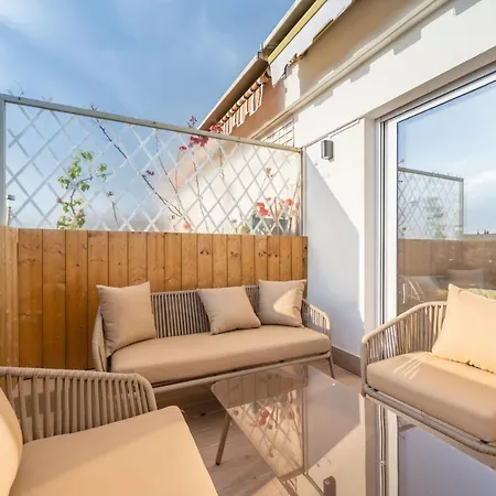 Apartament Beautiful Flat With Terrace - Carre D'or *