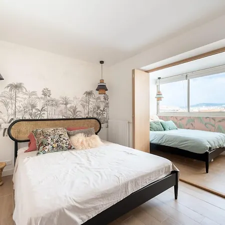 Daire Beautiful Flat With Terrace - Carre D'or